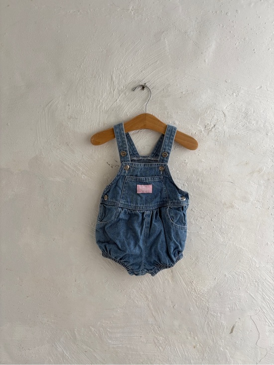 OshKosh B'gosh Other - Vintage baby girl Oshkosh 100% cotton overall onesie